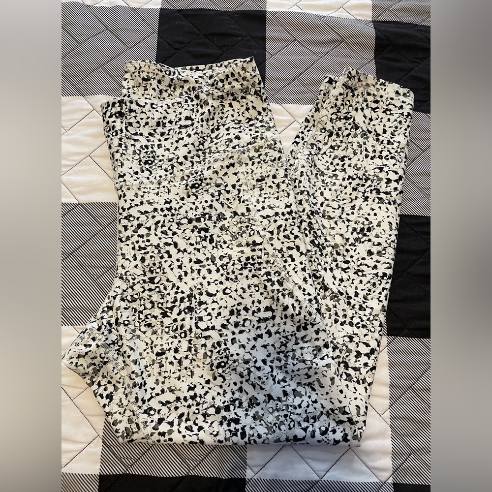 Old navy powersoft leggings. Full length